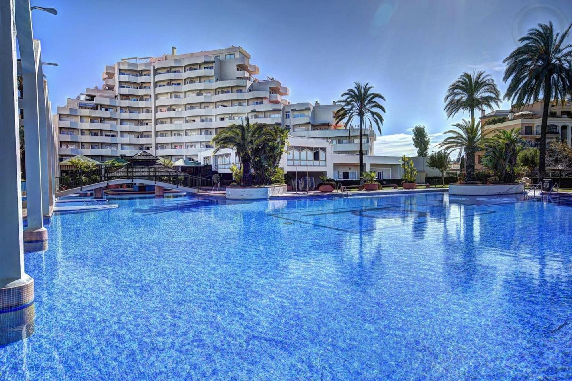Frontal Sea View Apartment Benalbeach ベナルマデナ エクステリア 写真