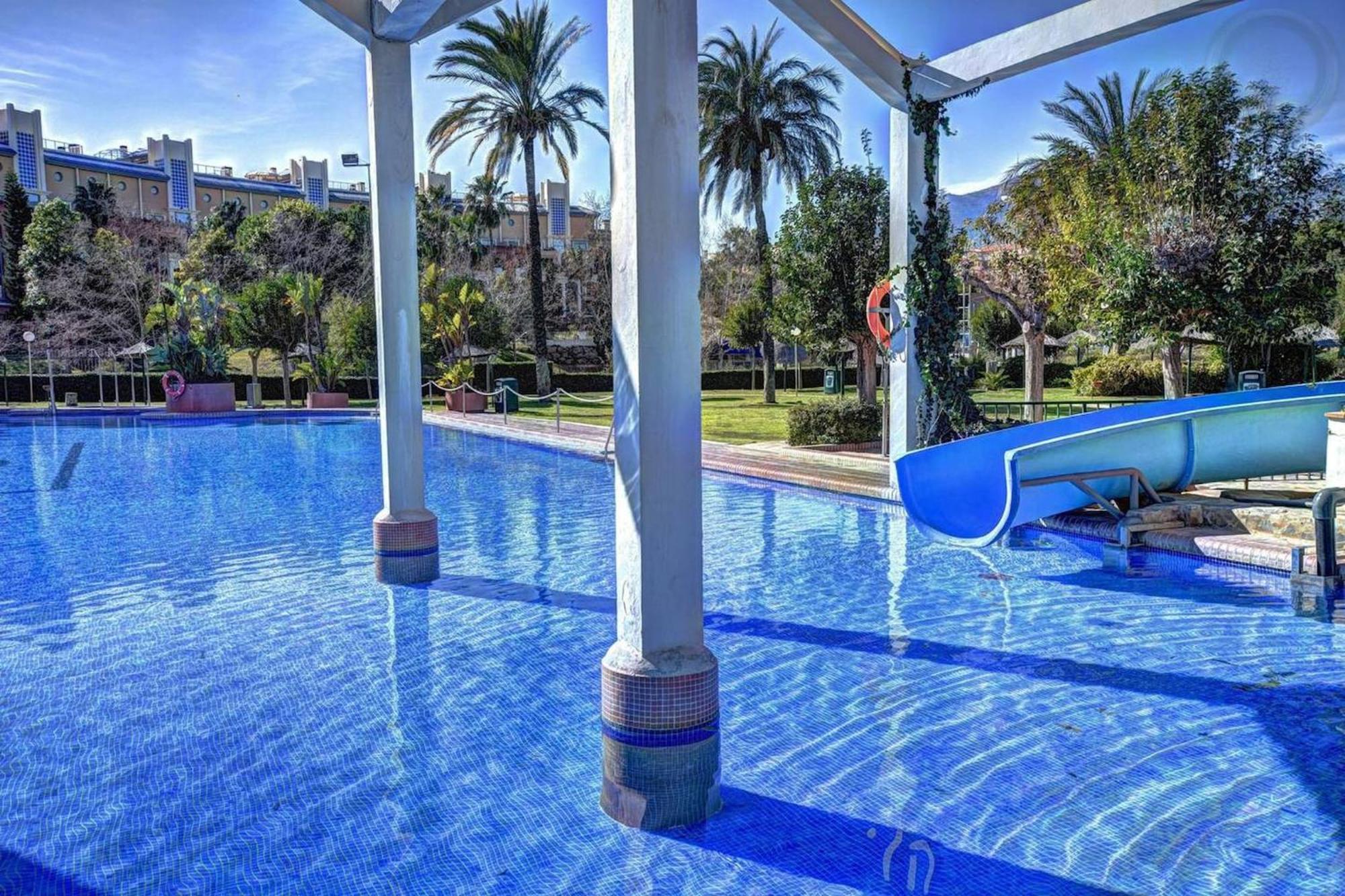 Frontal Sea View Apartment Benalbeach ベナルマデナ エクステリア 写真