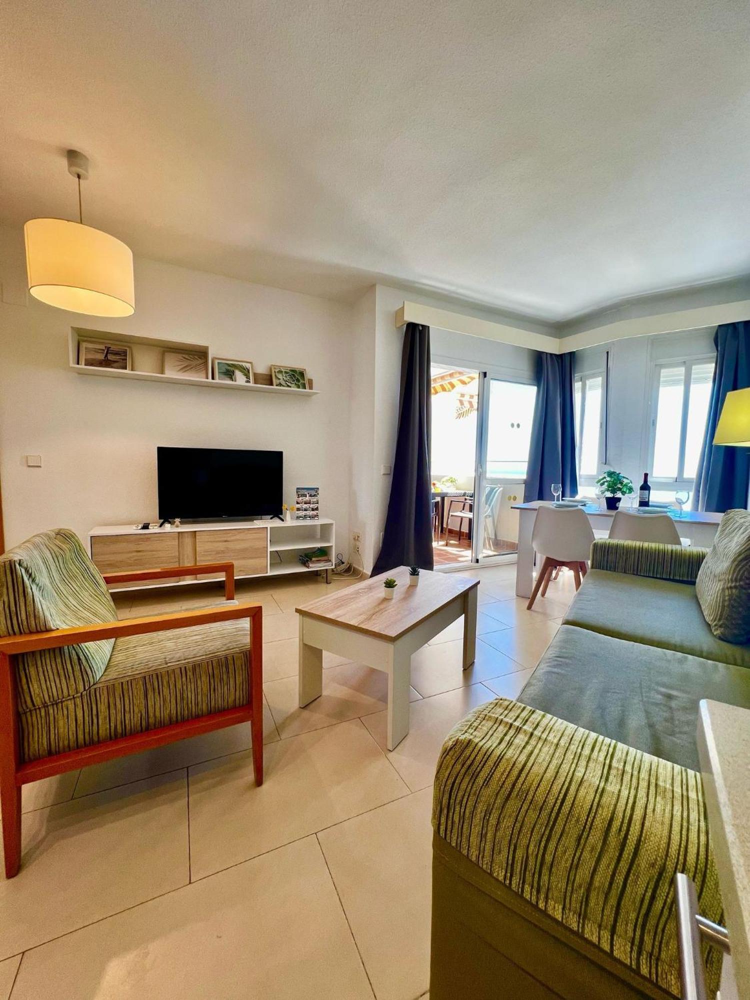 Frontal Sea View Apartment Benalbeach ベナルマデナ エクステリア 写真