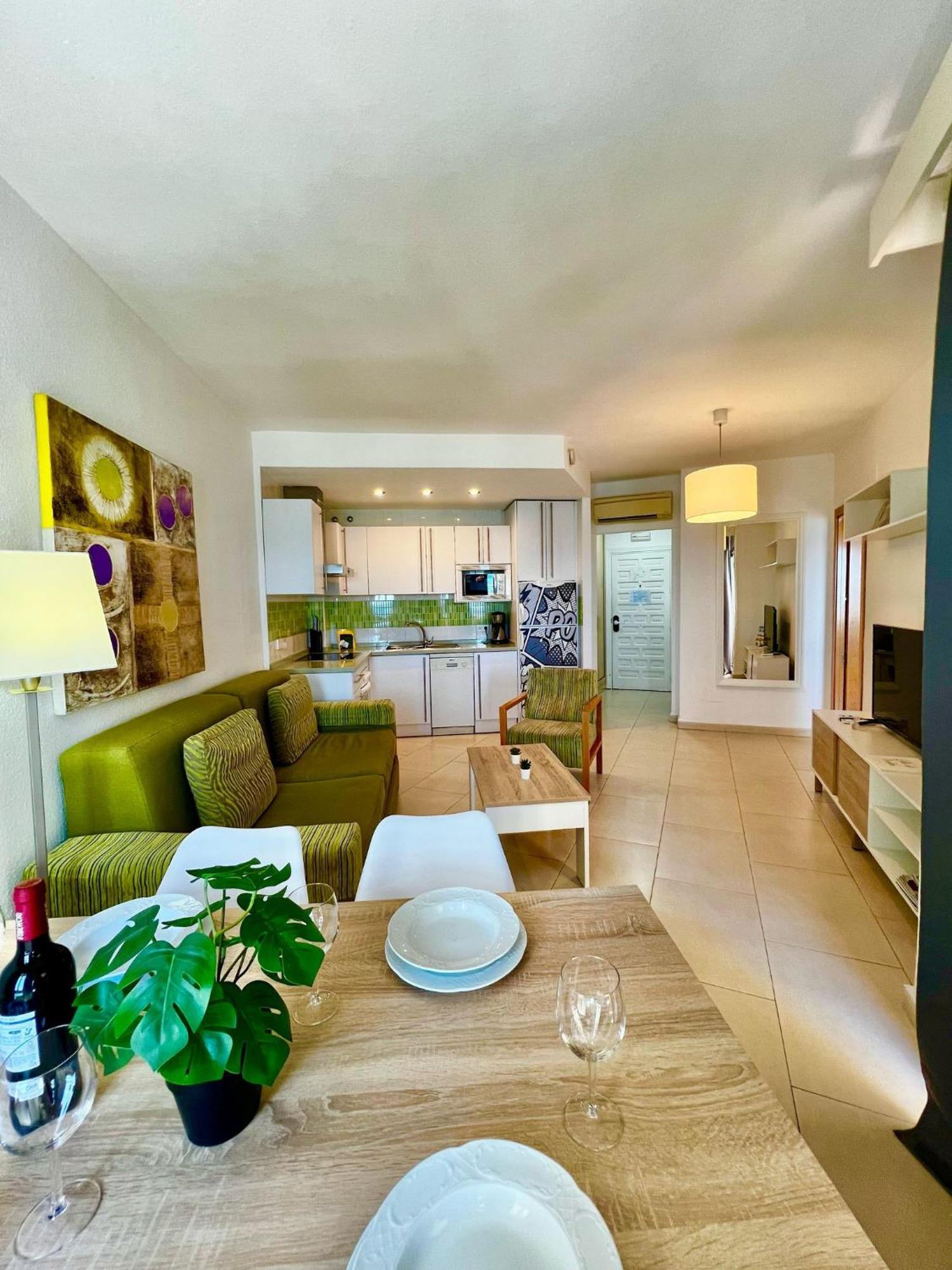 Frontal Sea View Apartment Benalbeach ベナルマデナ エクステリア 写真